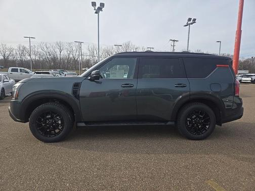 Alpine Metallic/Super Black 2026 Nissan Armada PRO-4X