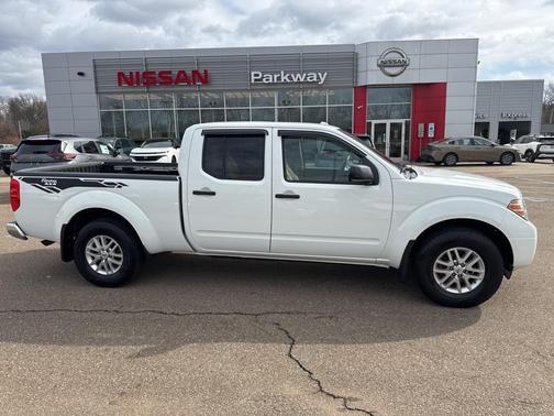 2017 Nissan Frontier SV