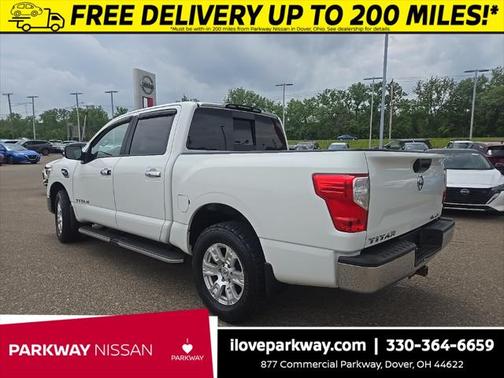 2017 Nissan Titan SV