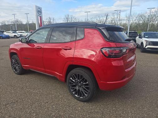 Red Hot Pearlcoat 2024 Jeep Compass Limited
