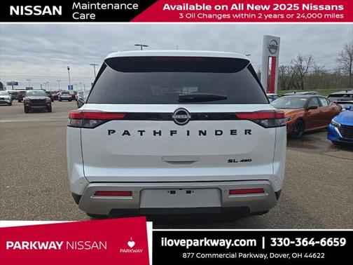 2025 Nissan Pathfinder SL 4WD