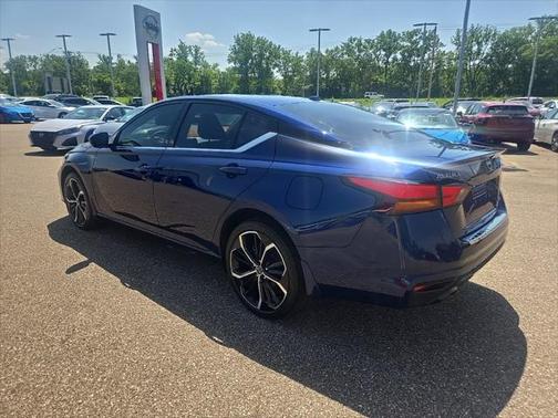 2023 Nissan Altima SR Intelligent AWD