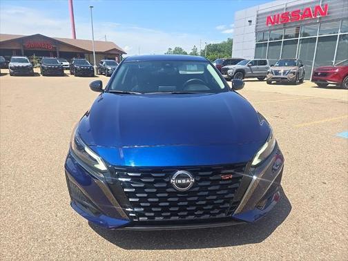 2023 Nissan Altima SR Intelligent AWD