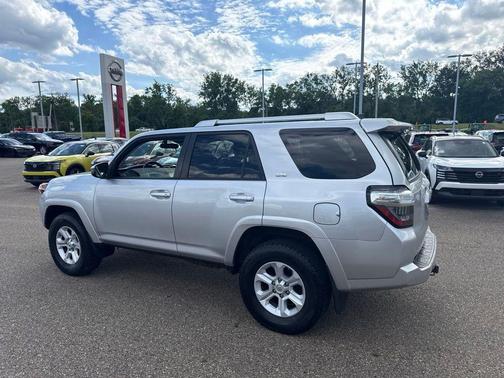 Classic Silver Metallic 2016 Toyota 4Runner SR5