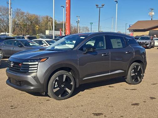 Gun Metallic 2026 Nissan Kicks SR