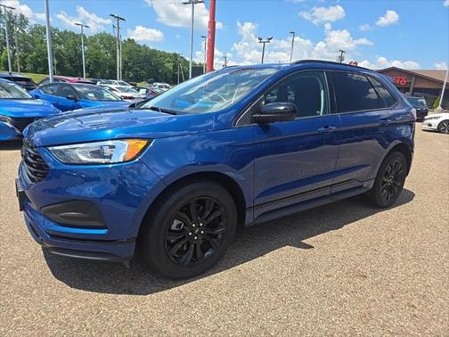 2022 Ford Edge SE