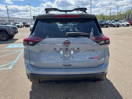 Boulder Gray Pearl 2026 Nissan Rogue Rock Creek