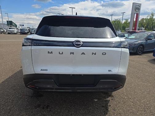 Everest White Pearl Tricoat/Super Black 2025 Nissan Murano SL