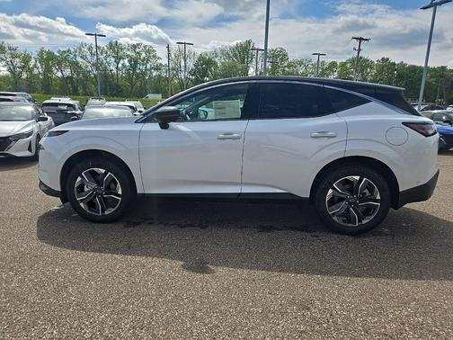 Everest White Pearl Tricoat/Super Black 2025 Nissan Murano SL