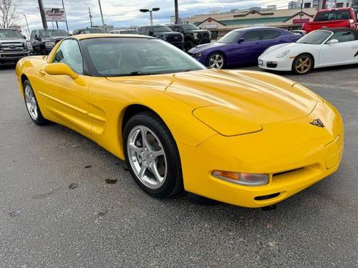 Yellow 2000 Chevrolet Corvette