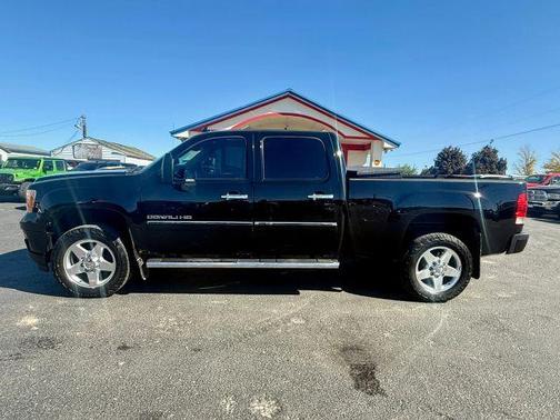 Black 2011 GMC Sierra 2500 Denali