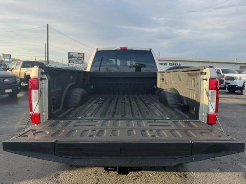 2017 Ford F-350 Lariat Super Duty