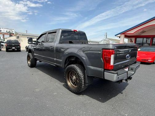 Gray 2019 Ford F-350 Lariat Super Duty