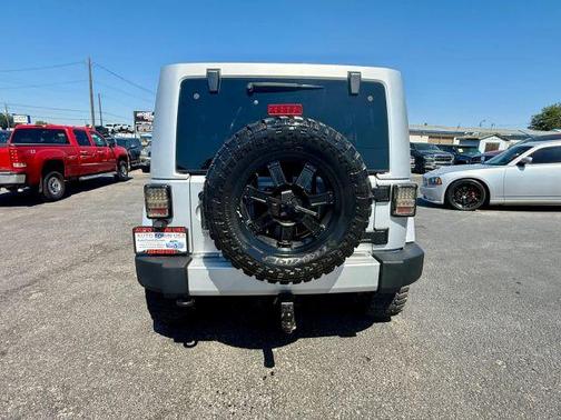 2012 Jeep Wrangler Unlimited Sahara