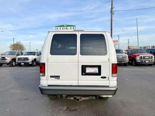 2007 Ford E350 Super Duty XL