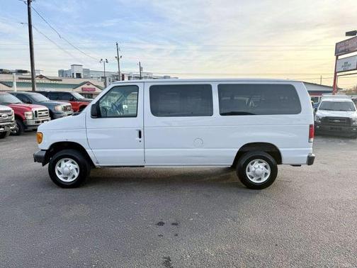 2007 Ford E350 Super Duty XL