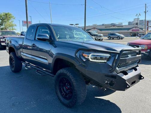 2018 Toyota Tacoma SR5