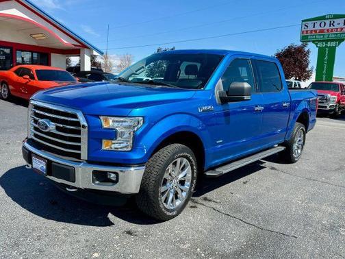 Blue 2015 Ford F-150 XLT