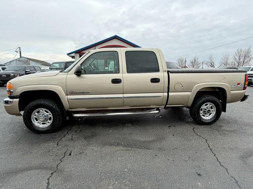 2005 GMC Sierra 2500 SLT