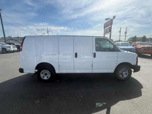 White 2013 Chevrolet Express 2500 Work Van