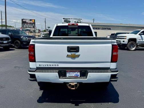 White 2015 Chevrolet Silverado 2500 High Country