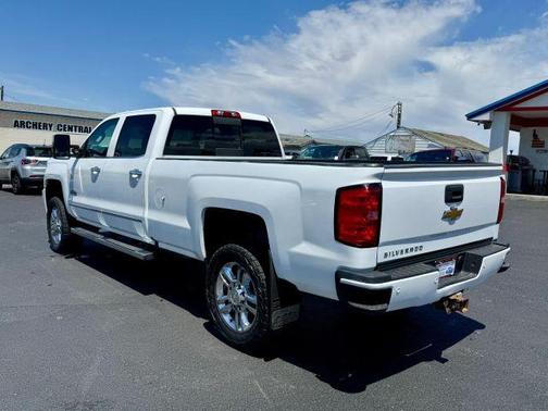 White 2015 Chevrolet Silverado 2500 High Country