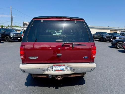 Maroon 2000 Ford Expedition Eddie Bauer 4WD