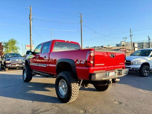 2004 Chevrolet Silverado 2500 LS H/D Crew Cab