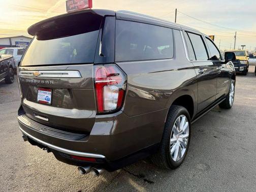 2021 Chevrolet Suburban High Country