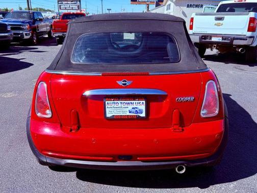 2006 MINI Cooper Base (M5)