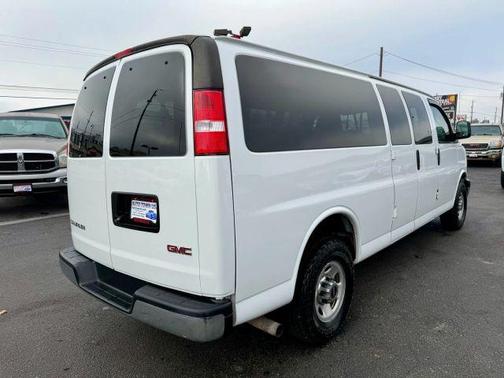 2020 GMC Savana 3500 LT