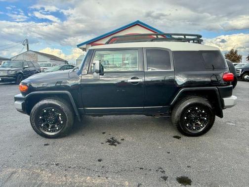 2007 Toyota FJ Cruiser Base (Retail Orders Only) (A5)