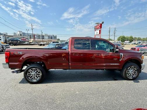 Maroon 2017 Ford F-350 Lariat Super Duty