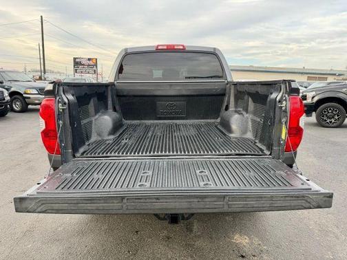 2014 Toyota Tundra SR5