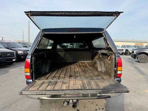 2005 GMC Sierra 2500 SLE