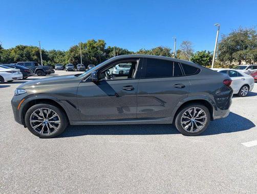 2024 BMW X6 M60i