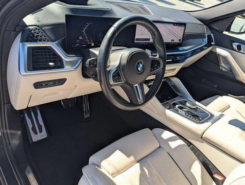 2024 BMW X6 M60i