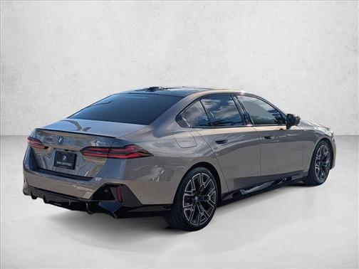 2024 BMW i5 M60