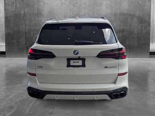 2024 BMW X5 M60i
