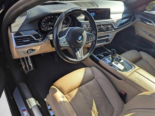 2022 BMW 740 i xDrive