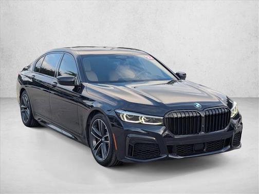 2022 BMW 740 i xDrive