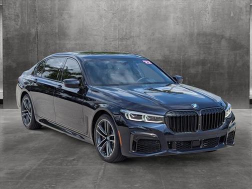 2022 BMW 740 i xDrive
