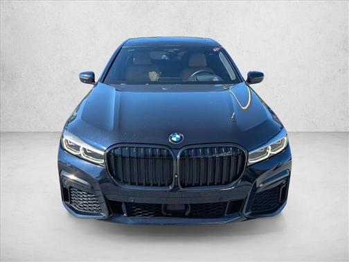2022 BMW 740 i xDrive