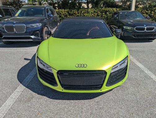 Phantom Black Pearl 2015 Audi R8 4.2