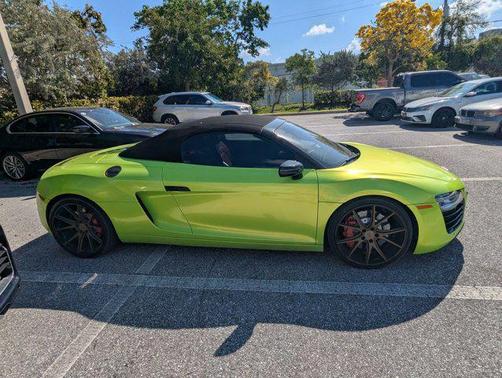 Phantom Black Pearl 2015 Audi R8 4.2