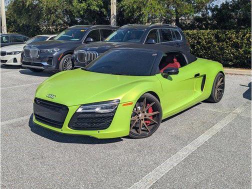 Phantom Black Pearl 2015 Audi R8 4.2