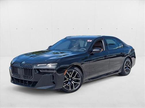 2025 BMW 740 i xDrive