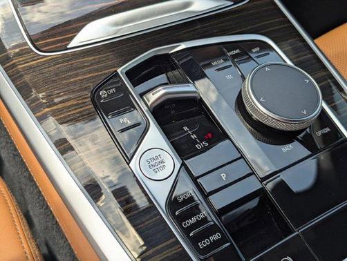 Black Sapphire Metallic 2024 BMW X5 sDrive40i