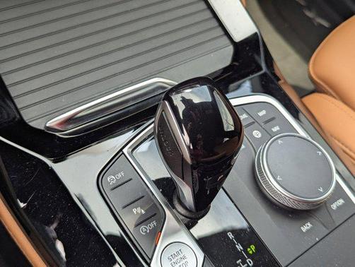 Carbon Black Metallic 2024 BMW X4 xDrive30i