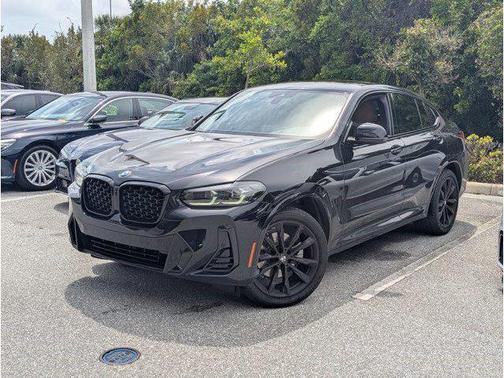 Carbon Black Metallic 2024 BMW X4 xDrive30i